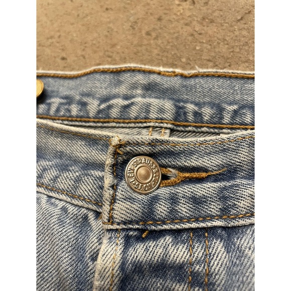 Levi's Light Wash Slim Straight Jeans - Picture 5 of 16